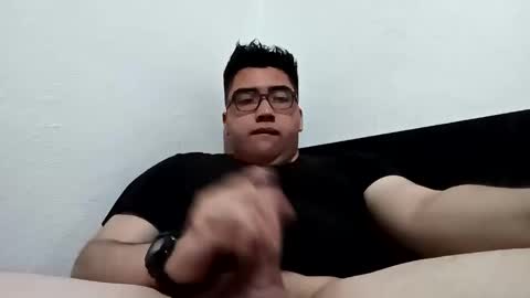 Snapshot of _leclerc_ chatting on 02/05/25, 10:44 _leclerc_ online show from 02/05/25, 10:44