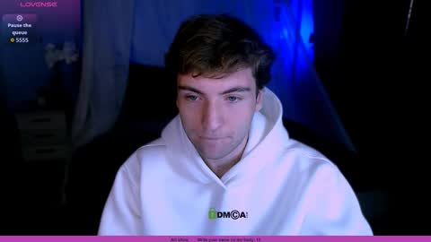 Snapshot of _leo_lust chatting on 11/15/25, 08:27 _leo_lust online show from 11/15/25, 08:27