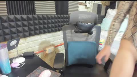 lexie online show from 04/06/26, 04:46