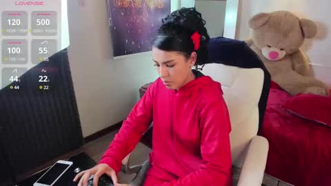 Lili  online show from 12/13/24, 11:50