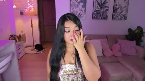 Lina. online show from 03/25/26, 01:22