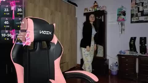 Lindasy online show from 03/27/26, 03:45