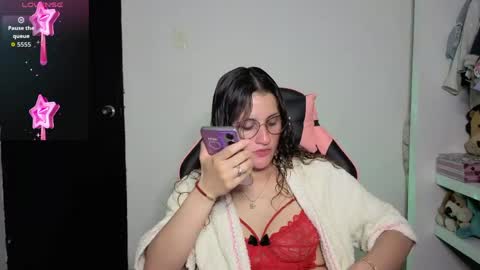 Lindasy online show from 05/25/26, 09:32