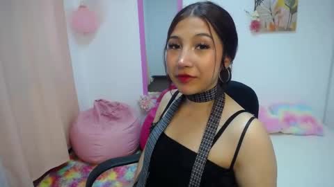   linrose   online show from 03/26/26, 06:24