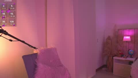 Lissana online show from 09/21/25, 09:16