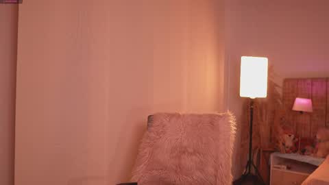 Lissana online show from 12/20/25, 09:22