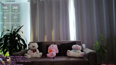 Snapshot of _littlesammy chatting on 06/09/26, 07:03 Sammy online show from 06/09/26, 07:03