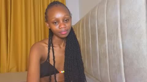 Snapshot of _littlevenus chatting on 11/03/25, 09:48 Littlevenus online show from 11/03/25, 09:48