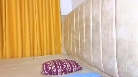 Snapshot of _littlevenus chatting on 11/08/25, 12:11 Littlevenus online show from 11/08/25, 12:11