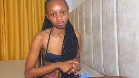 Snapshot of _littlevenus chatting on 11/09/25, 12:20 Littlevenus online show from 11/09/25, 12:20