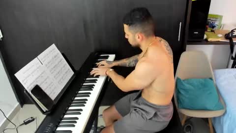 logan online show from 12/18/25, 12:33