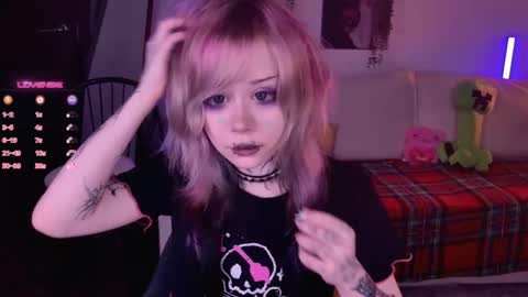 Lolly online show from 11/30/25, 09:57