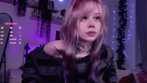 Lolly online show from 12/17/25, 08:42