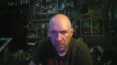 That guy online show from 11/26/25, 07:04