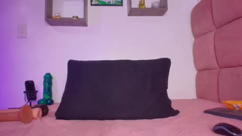 Snapshot of _lorrayne_ chatting on 03/06/25, 11:58 Lorrayne online show from 03/06/25, 11:58