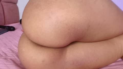 Snapshot of _lorrayne_ chatting on 03/12/25, 06:00 Lorrayne online show from 03/12/25, 06:00