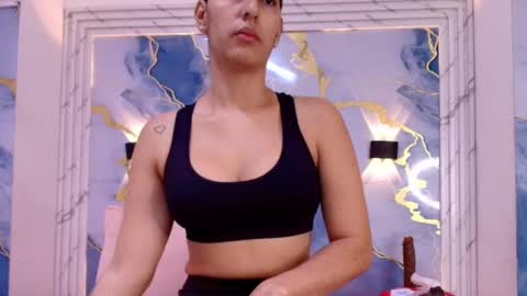 Snapshot of _lorrayne_ chatting on 10/04/25, 12:03 Lorrayne online show from 10/04/25, 12:03