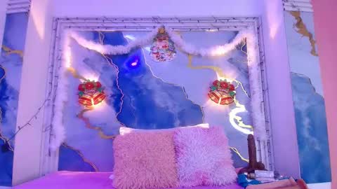 Snapshot of _lorrayne_ chatting on 12/03/25, 12:03 Lorrayne online show from 12/03/25, 12:03