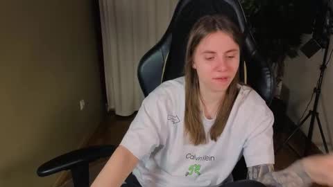 Ann online show from 03/26/26, 04:34