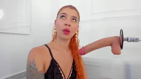 Mia  online show from 06/09/26, 11:55