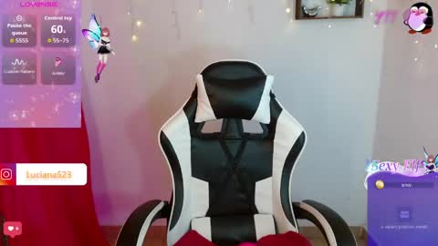 _lucianaa_1 online show from 05/19/26, 03:07