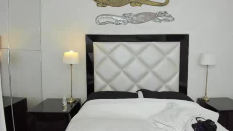  luna  sweet  online show from 03/07/25, 04:02