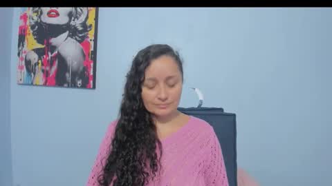  luna  sweet  online show from 02/25/26, 06:39