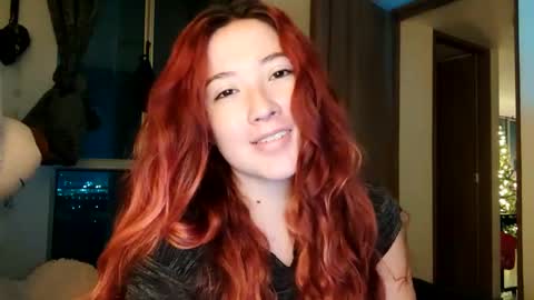 _lunaa__ online show from 12/03/24, 01:19