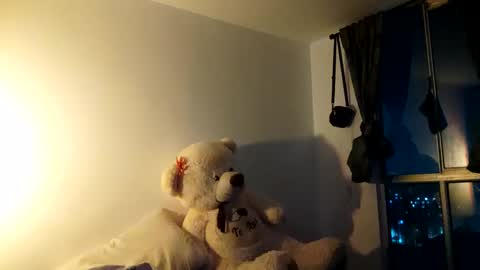 Snapshot of _lunaa__ chatting on 12/03/24, 04:25 _lunaa__ online show from 12/03/24, 04:25