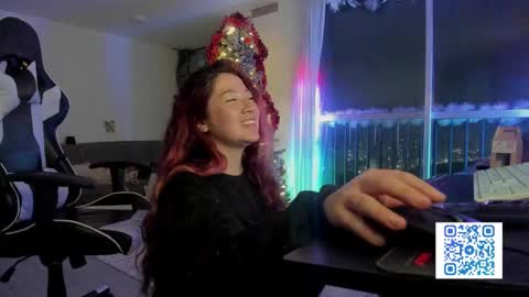 Snapshot of _lunaa__ chatting on 12/05/24, 02:53 _lunaa__ online show from 12/05/24, 02:53