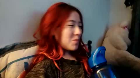 Snapshot of _lunaa__ chatting on 02/12/25, 07:44 _lunaa__ online show from 02/12/25, 07:44