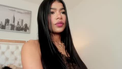 Luna online show from 07/17/26, 04:52