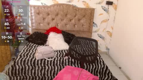 Snapshot of _lunafox_ chatting on 04/08/26, 06:41 Luna Make me wet please online show from 04/08/26, 06:41