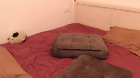 Anna online show from 02/15/25, 11:50