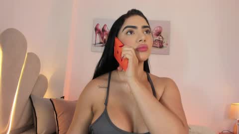 _luuciana_ online show from 04/01/26, 04:46