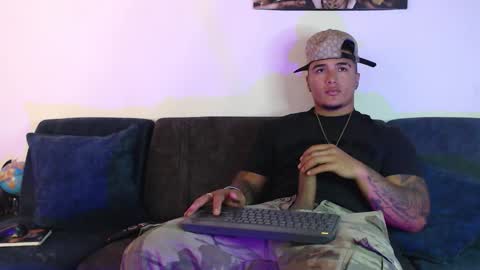 STIVEN online show from 10/25/25, 03:40