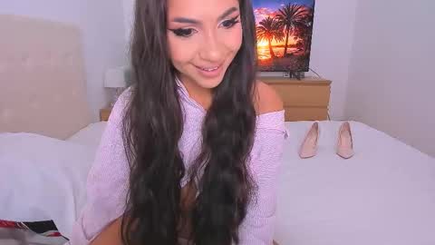 Lynna online show from 10/05/25, 11:24