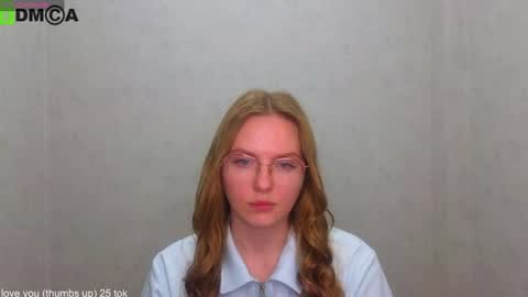 Welcome guys  Pleasure to see you all here  My name is Lysafeta and MichaelaTip menu is active Private is open  online show from 06/18/26, 06:35