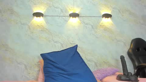 Maddy online show from 02/11/25, 12:05