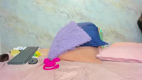 Maddy online show from 02/11/25, 06:11