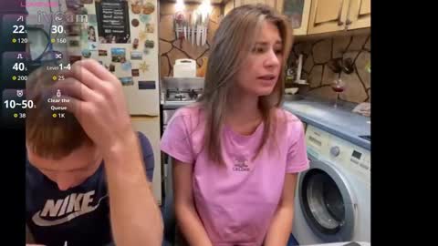 Snapshot of _magic_kis chatting on 09/10/25, 09:42 _magic_kis online show from 09/10/25, 09:42