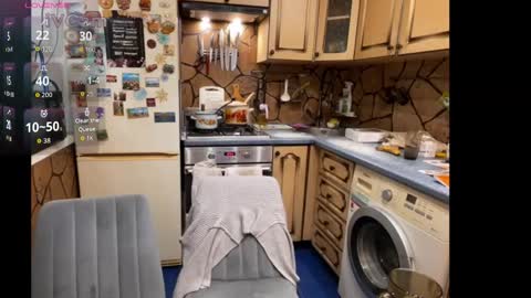 Snapshot of _magic_kis chatting on 09/18/25, 07:54 _magic_kis online show from 09/18/25, 07:54