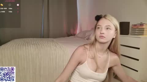 Anna online show from 07/15/26, 12:10