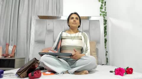 _marcela__ online show from 02/06/25, 12:26