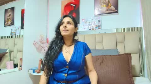 _marcela__ online show from 05/22/26, 11:27