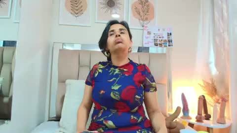Snapshot of _marcela__ chatting on 07/07/26, 11:47 _marcela__ online show from 07/07/26, 11:47