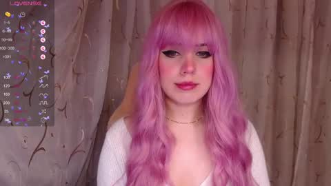 Kira online show from 12/08/24, 12:41