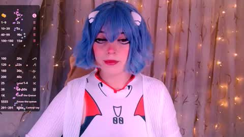 Kira online show from 10/22/25, 08:36