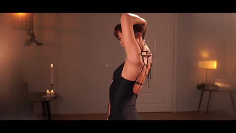 Marie -   -25 discount online show from 10/30/25, 09:15