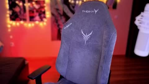 Snapshot of _mariko_ chatting on 02/09/25, 02:50 Mariko online show from 02/09/25, 02:50